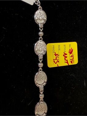 Brighton memory Lane bracelet you can add your own photos. New with tags.